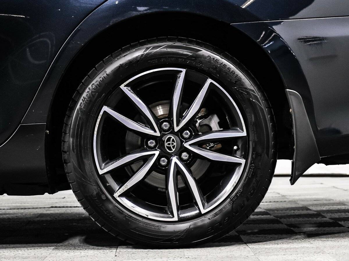 Купить Toyota Camry с пробегом. Фото: #12