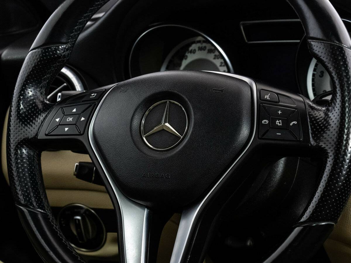 Купить Mercedes-Benz CLA с пробегом. Фото: #10
