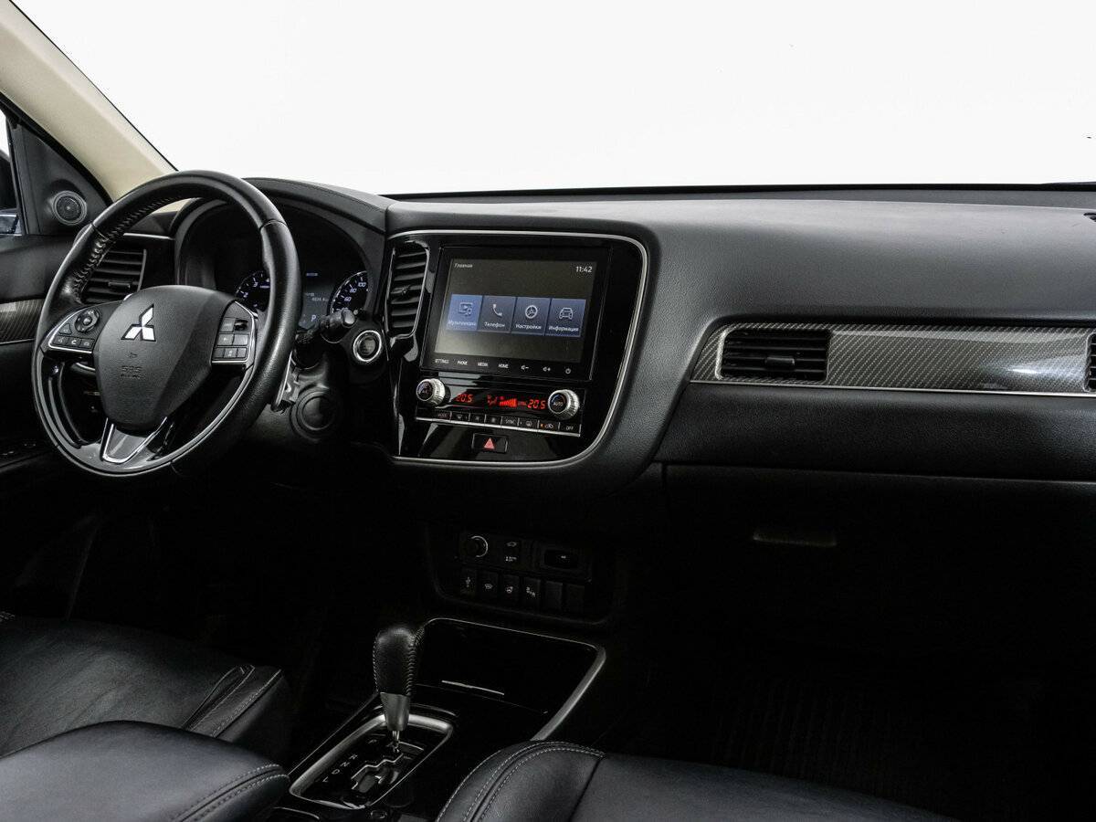 Купить Mitsubishi Outlander с пробегом. Фото: #8