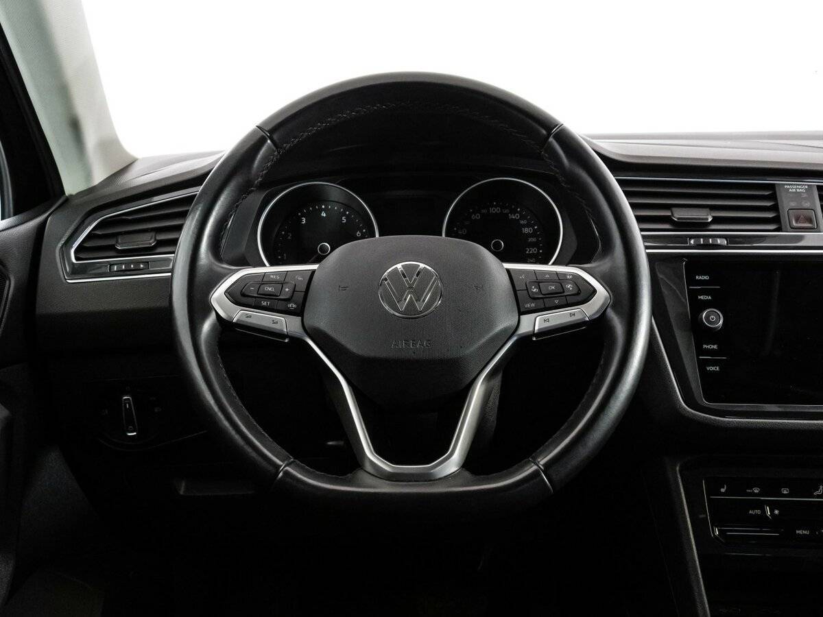 Купить Volkswagen Tiguan с пробегом. Фото: #9