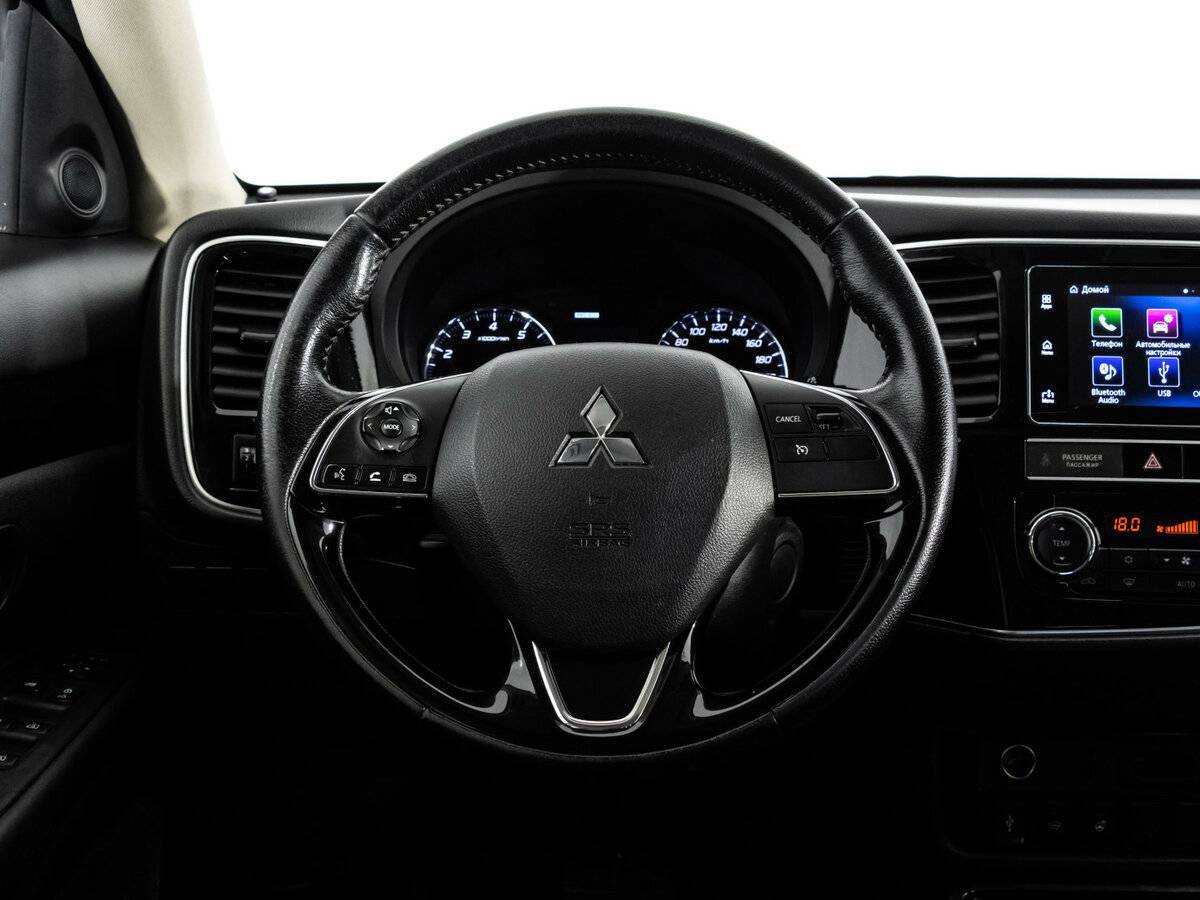 Купить Mitsubishi Outlander с пробегом. Фото: #11