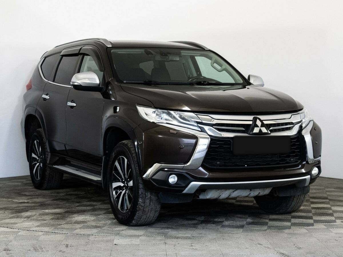 Купить Mitsubishi Pajero Sport с пробегом. Фото: #3