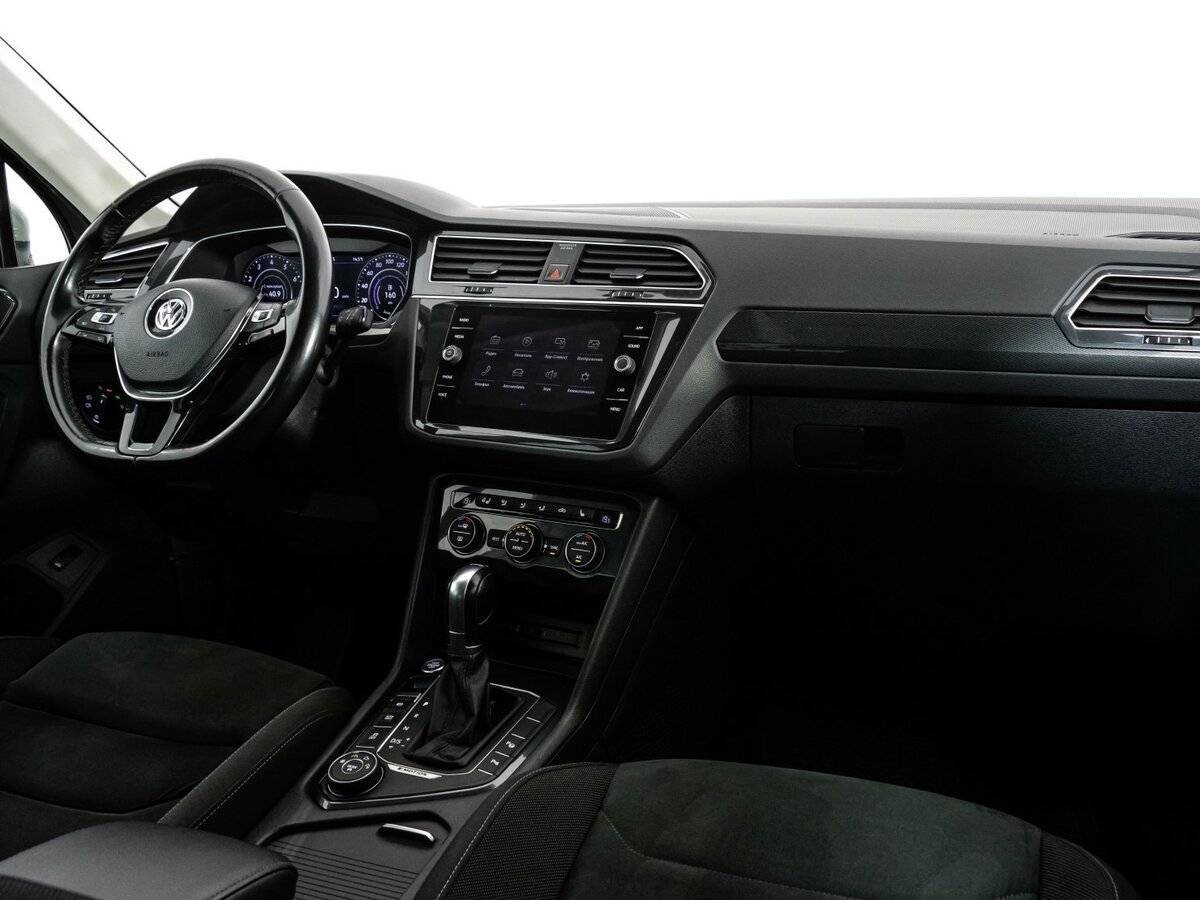 Купить Volkswagen Tiguan с пробегом. Фото: #8