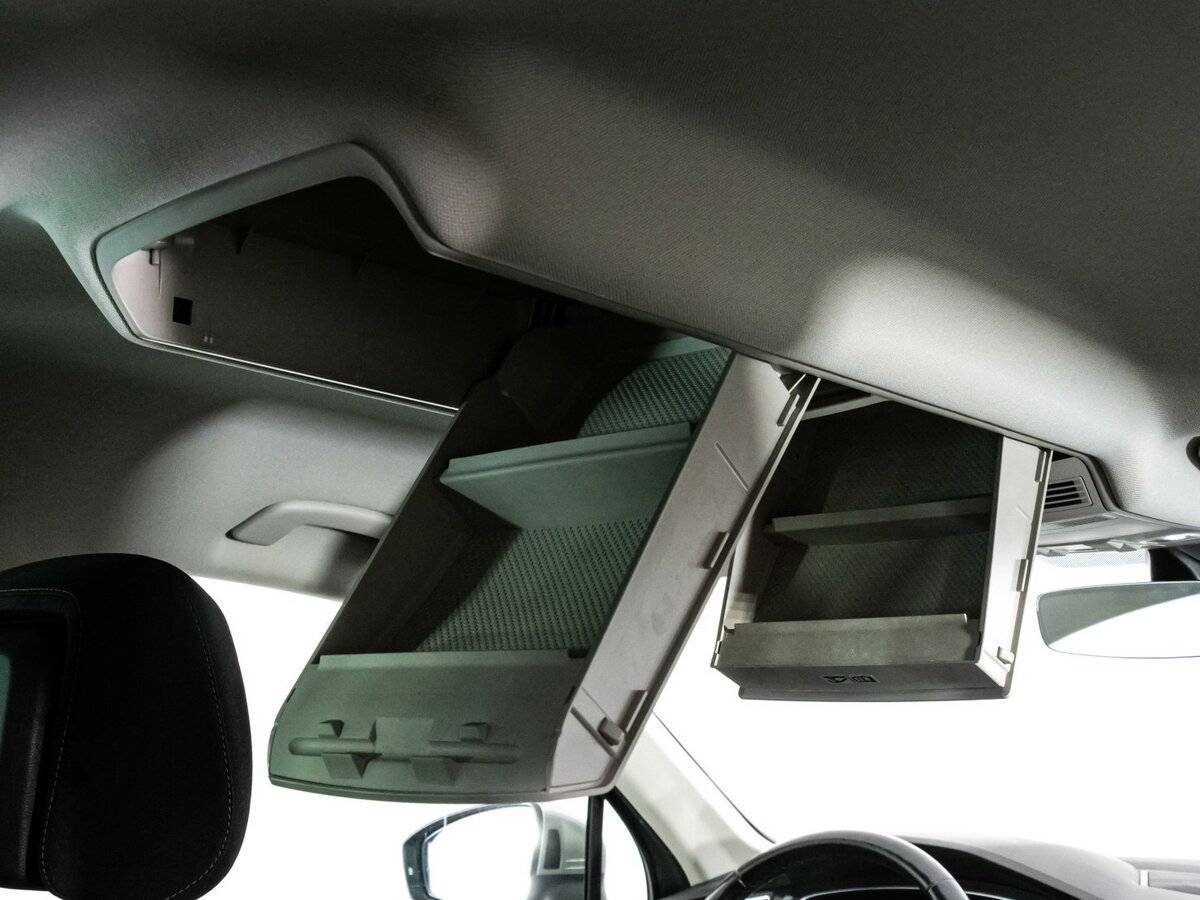 Купить Volkswagen Tiguan с пробегом. Фото: #25