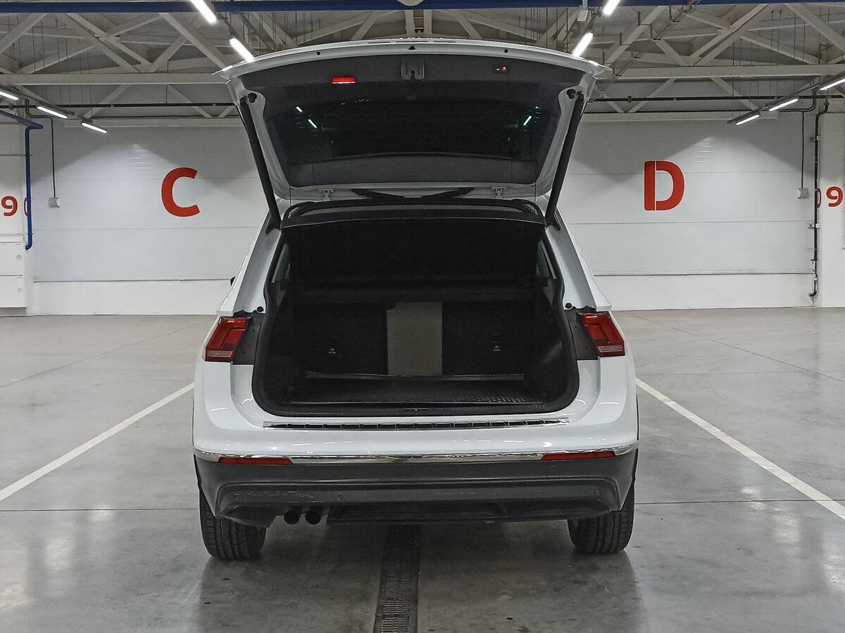 Купить Volkswagen Tiguan с пробегом. Фото: #9