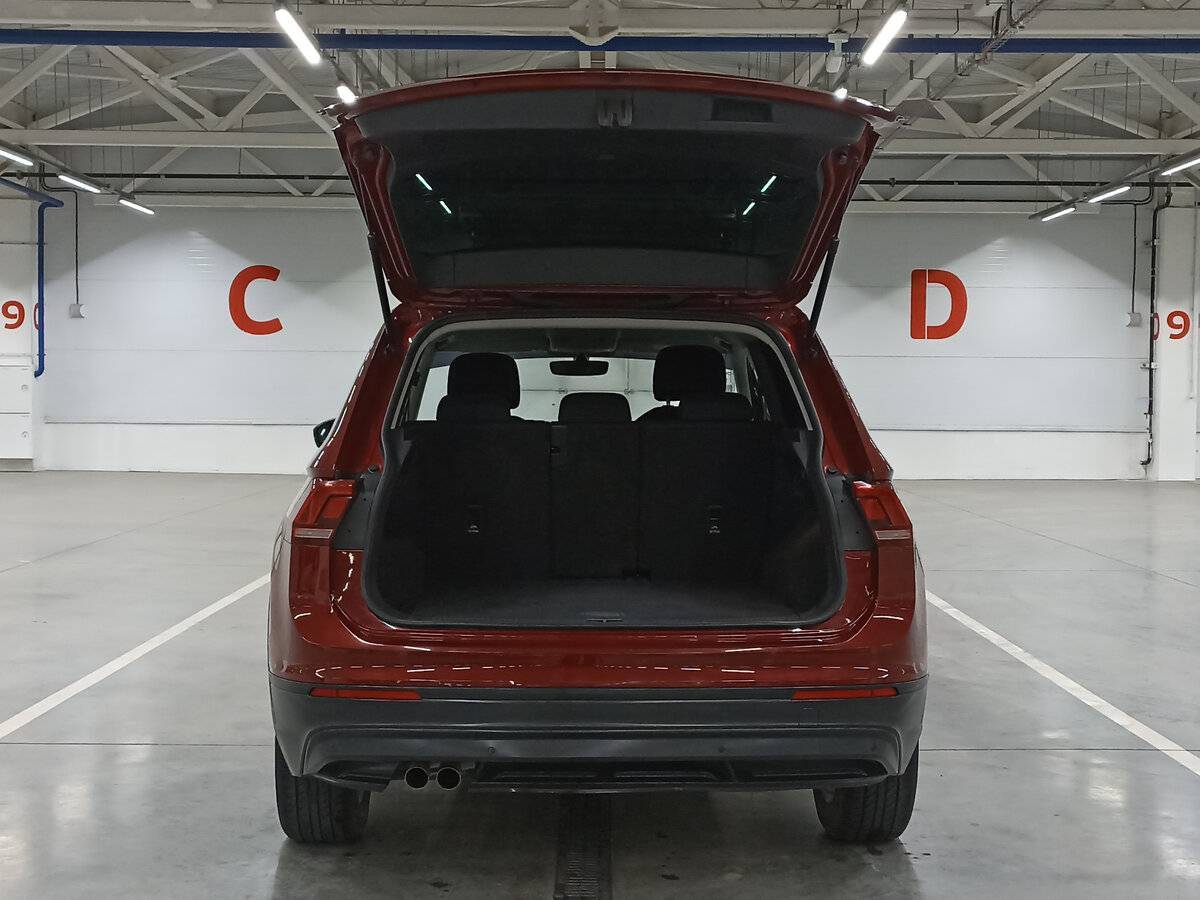 Купить Volkswagen Tiguan с пробегом. Фото: #9