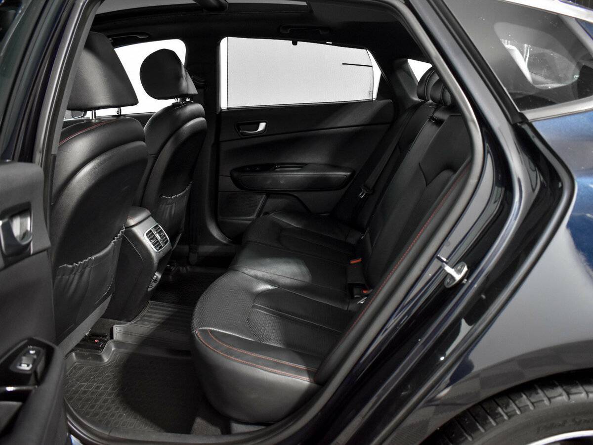 Купить Kia Optima с пробегом. Фото: #10