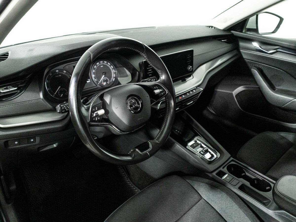 Купить Skoda Octavia с пробегом. Фото: #10