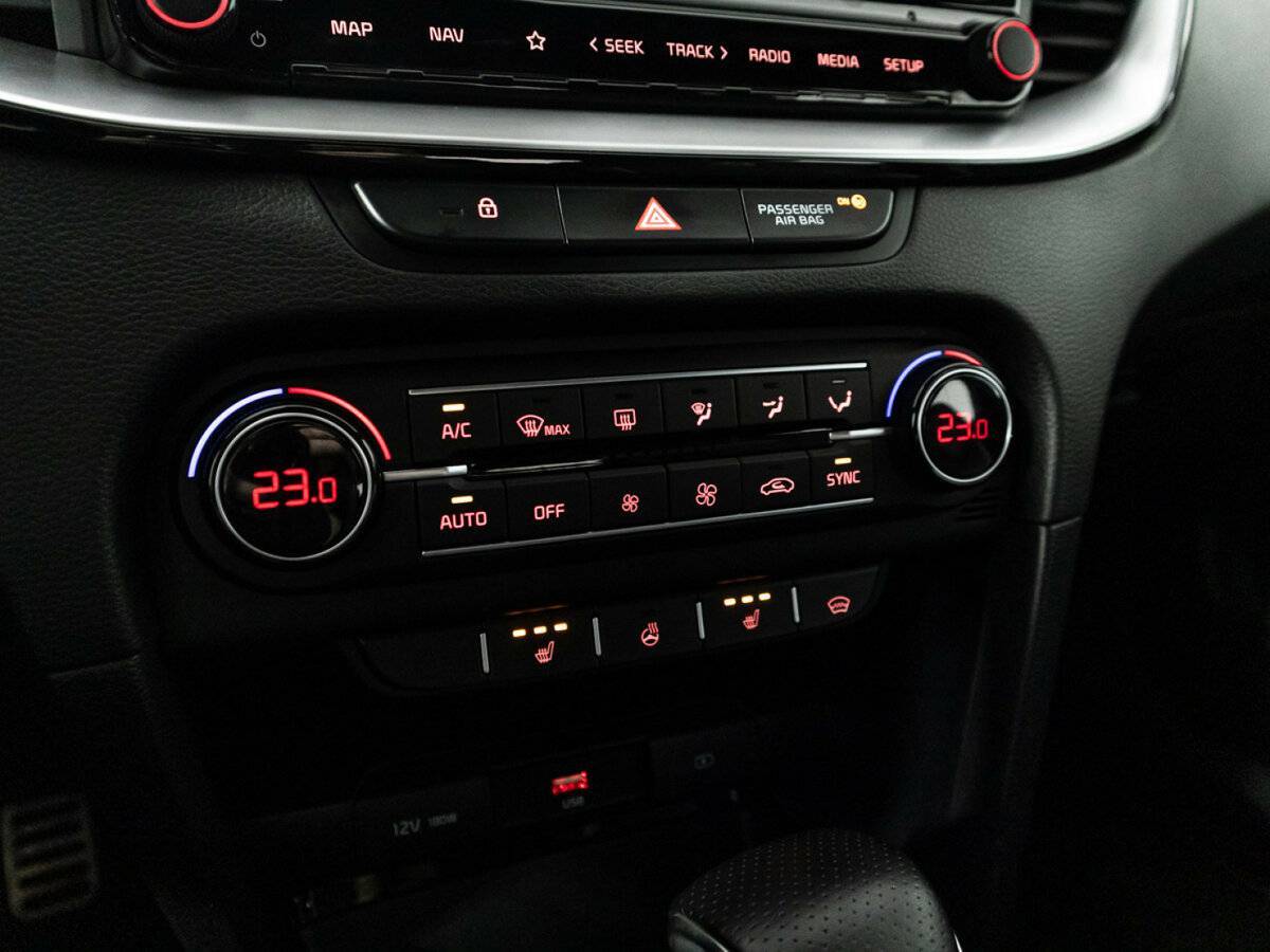 Купить Kia Ceed с пробегом. Фото: #16