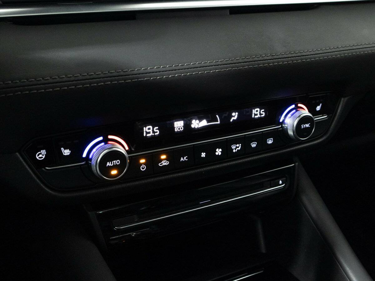 Купить Mazda 6 с пробегом. Фото: #18