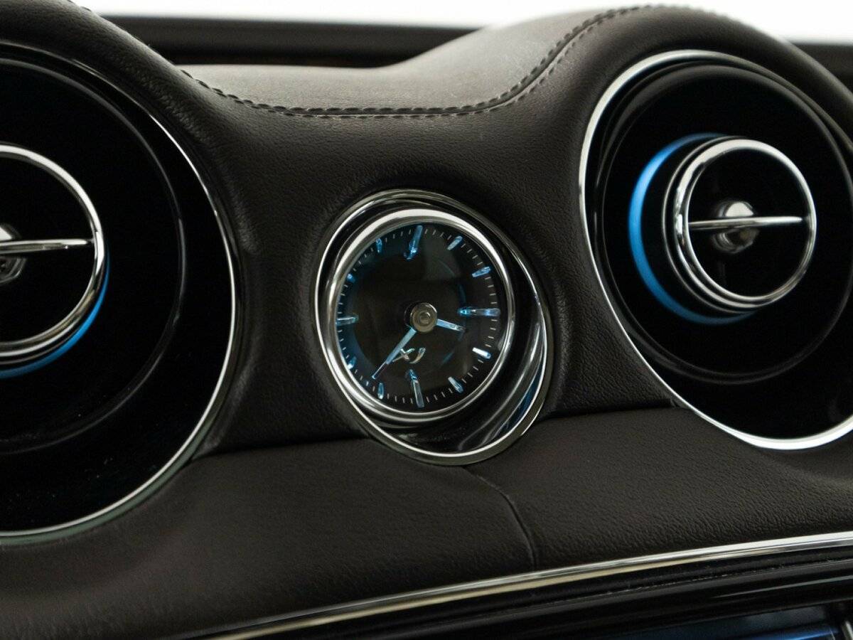 Купить Jaguar XJ с пробегом. Фото: #24