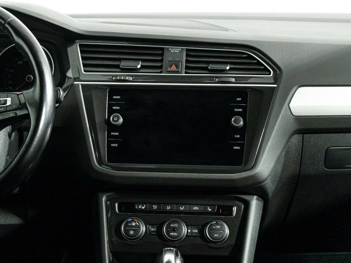 Купить Volkswagen Tiguan с пробегом. Фото: #13