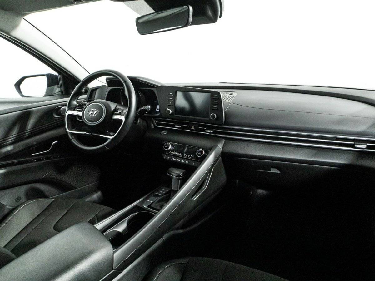 Купить Hyundai Elantra с пробегом. Фото: #8