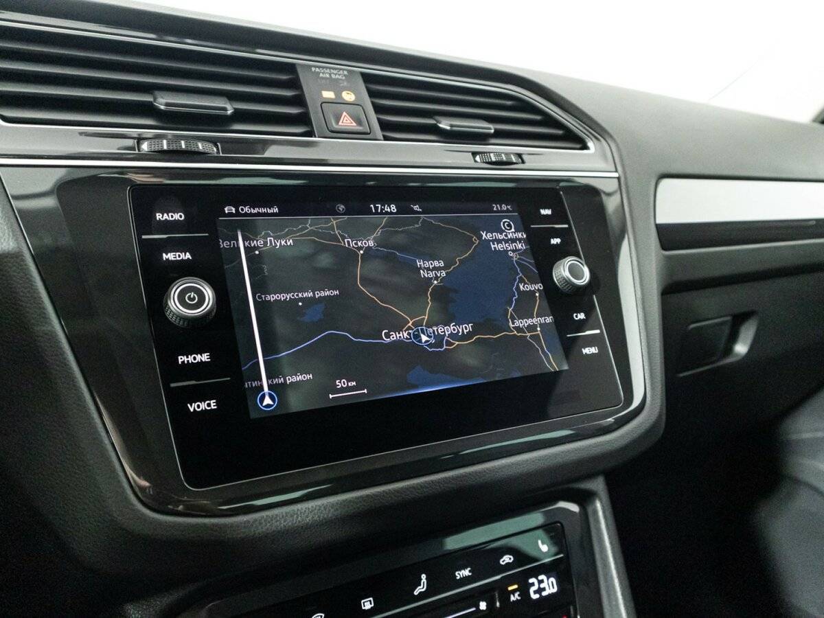 Купить Volkswagen Tiguan с пробегом. Фото: #17
