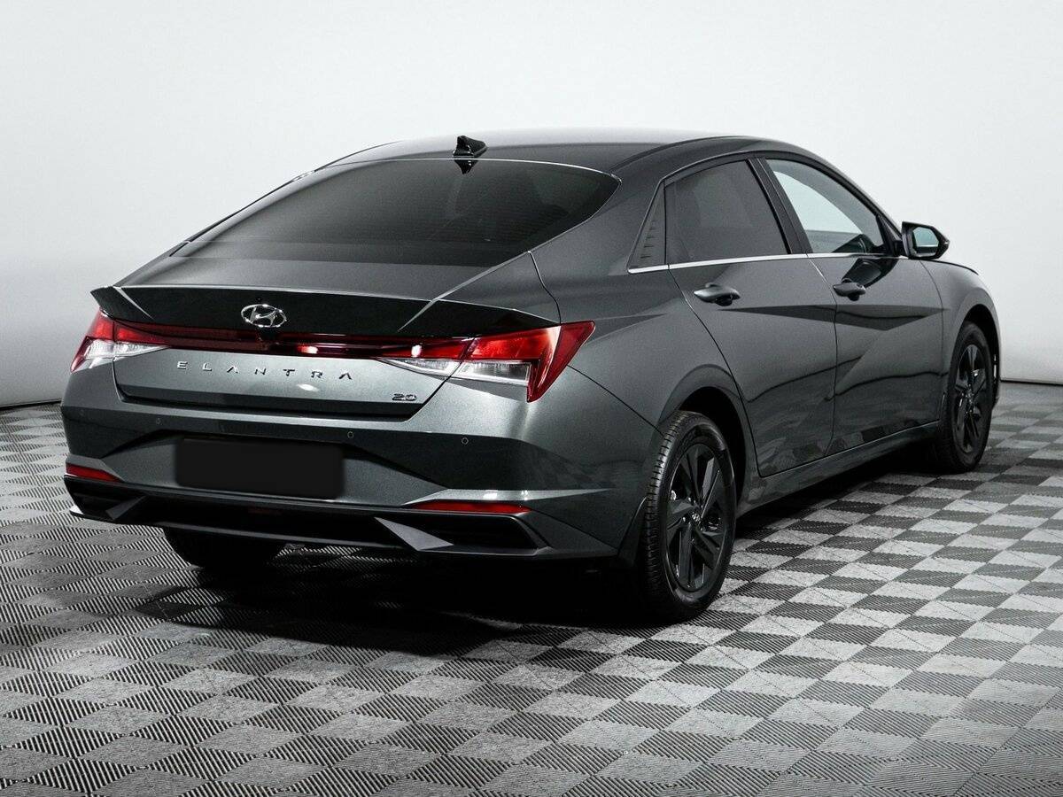 Купить Hyundai Elantra с пробегом. Фото: #4