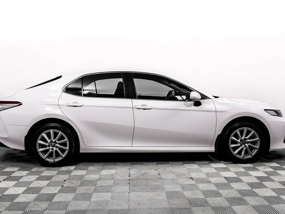 Купить Toyota Camry с пробегом. Фото: #3