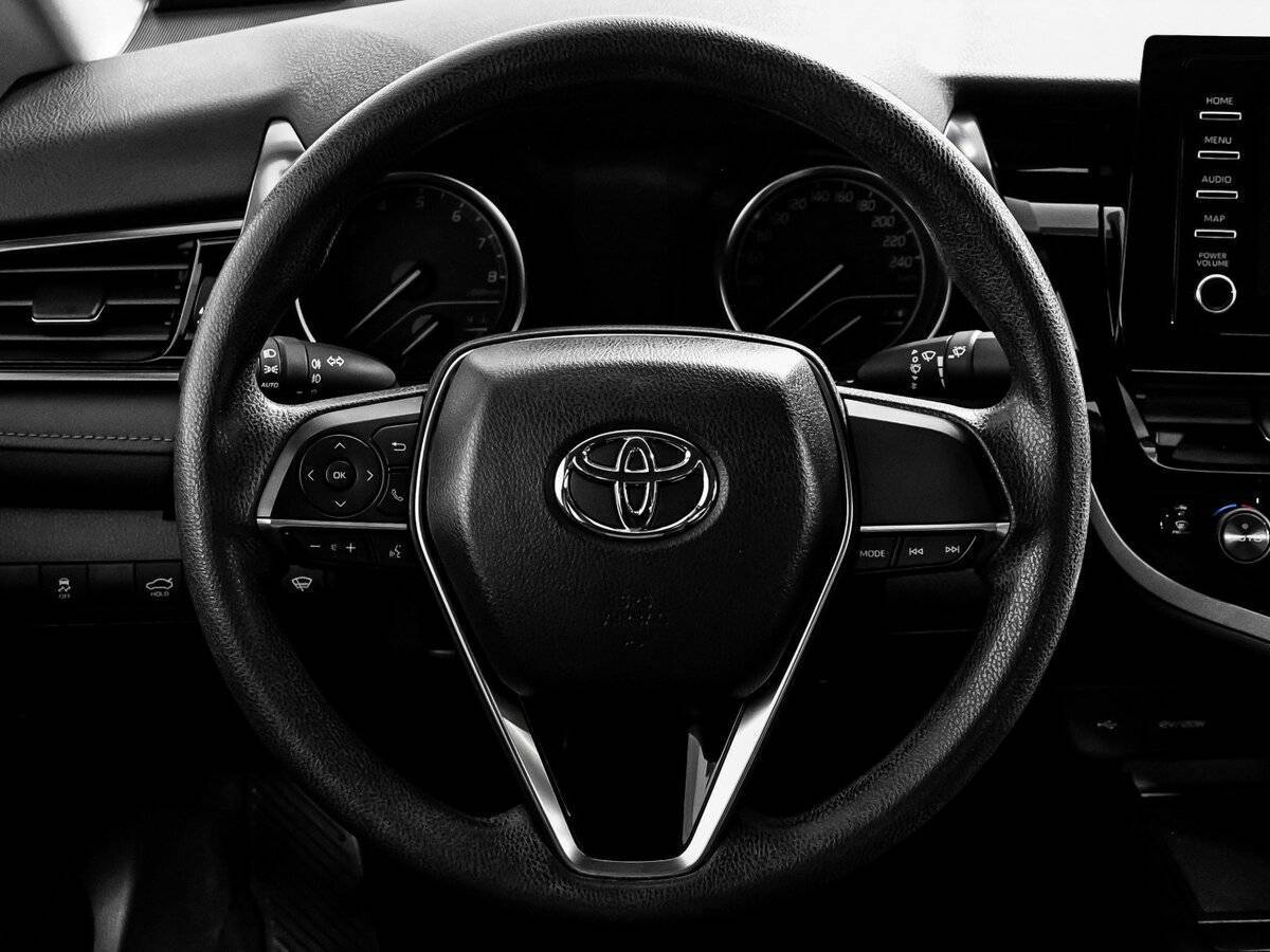 Купить Toyota Camry с пробегом. Фото: #11