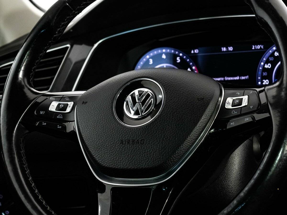 Купить Volkswagen Tiguan с пробегом. Фото: #12