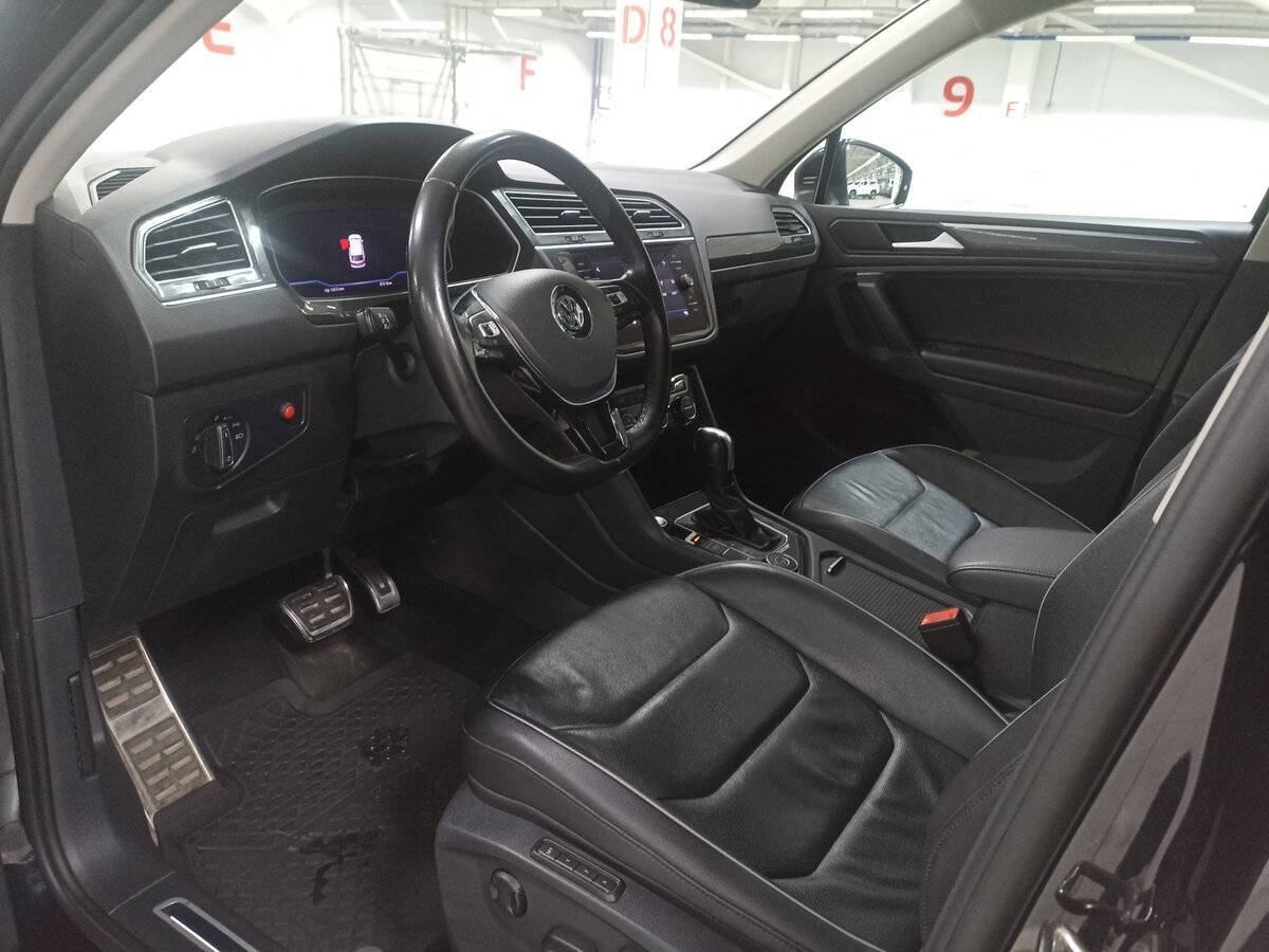 Купить Volkswagen Tiguan с пробегом. Фото: #15
