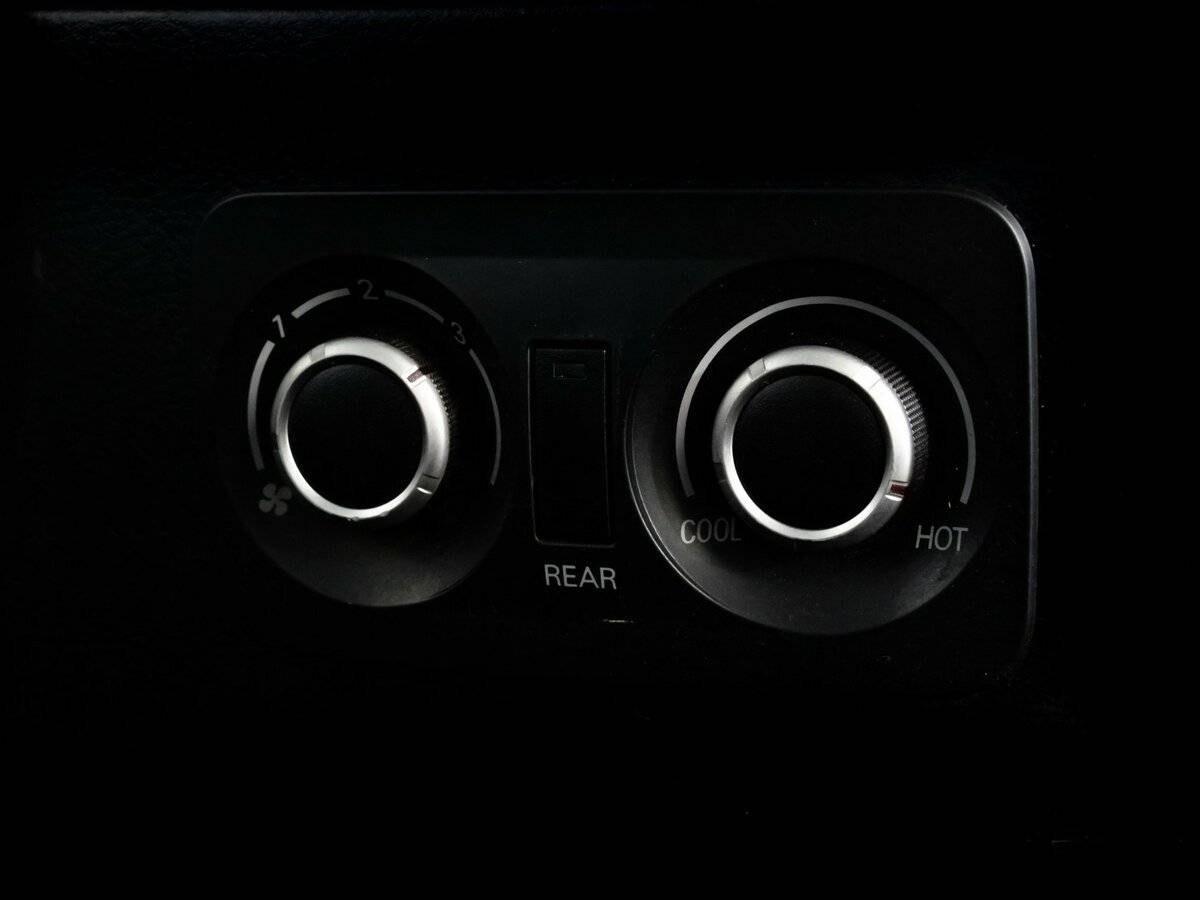 Купить Mitsubishi Pajero с пробегом. Фото: #12