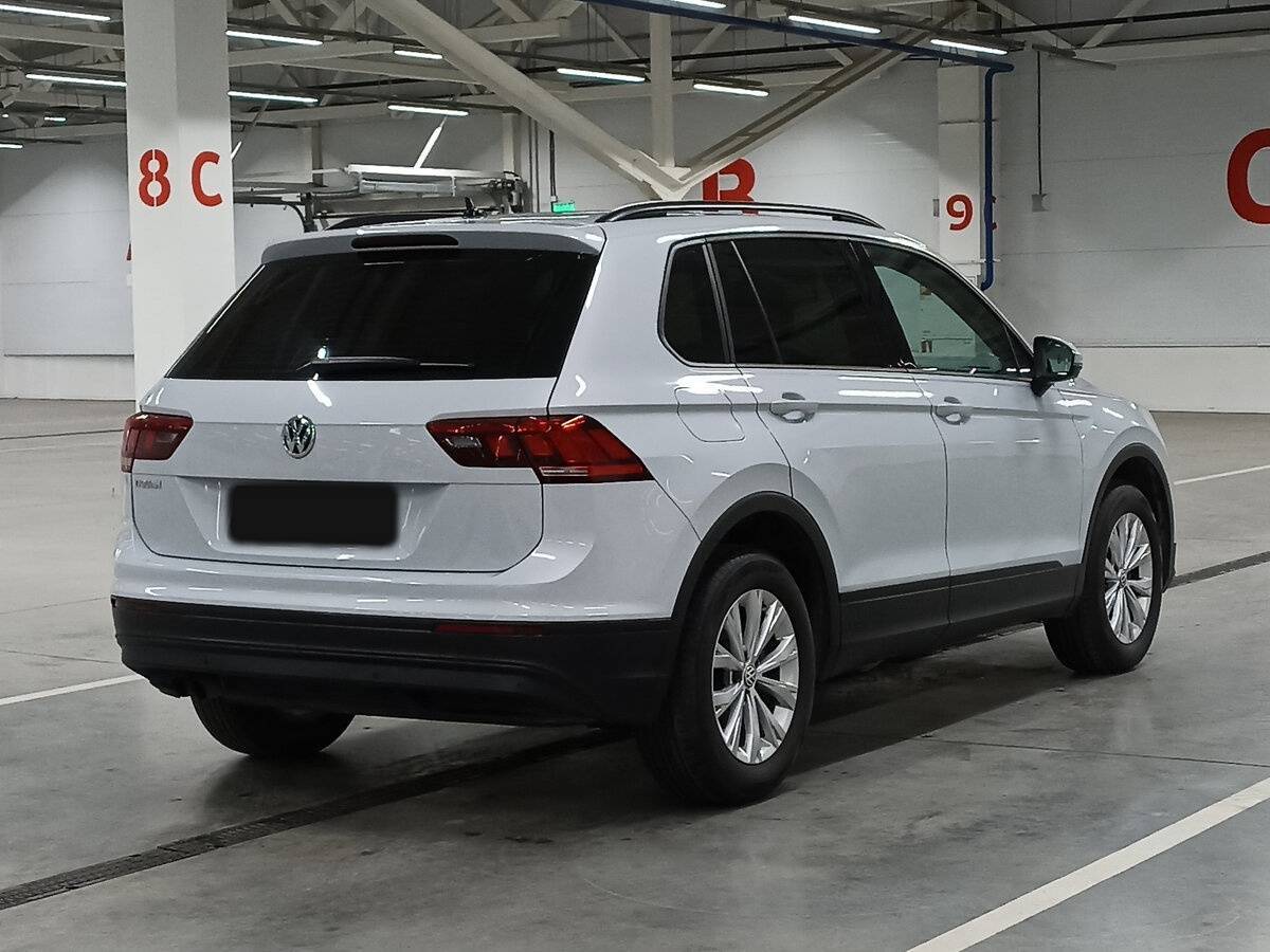 Купить Volkswagen Tiguan с пробегом. Фото: #4