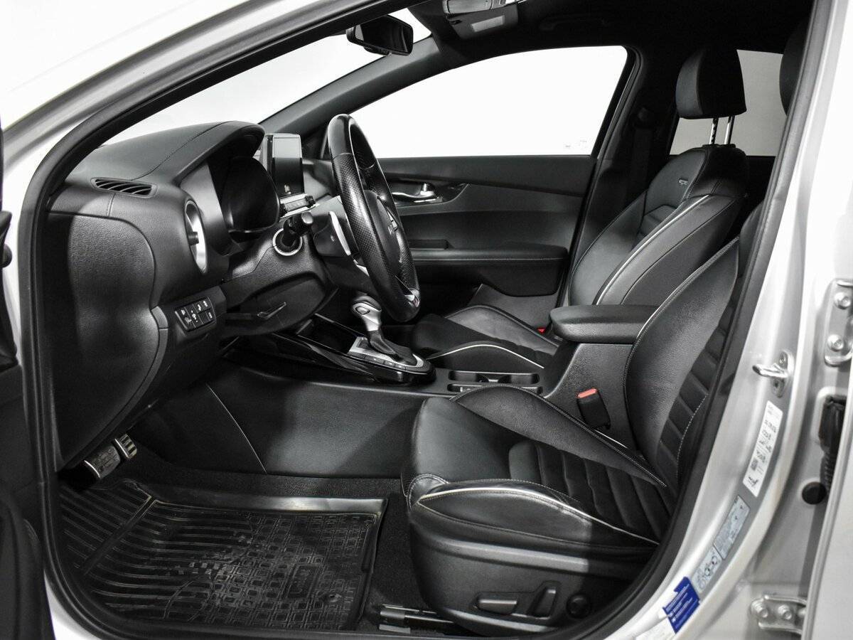 Купить Kia Cerato с пробегом. Фото: #10