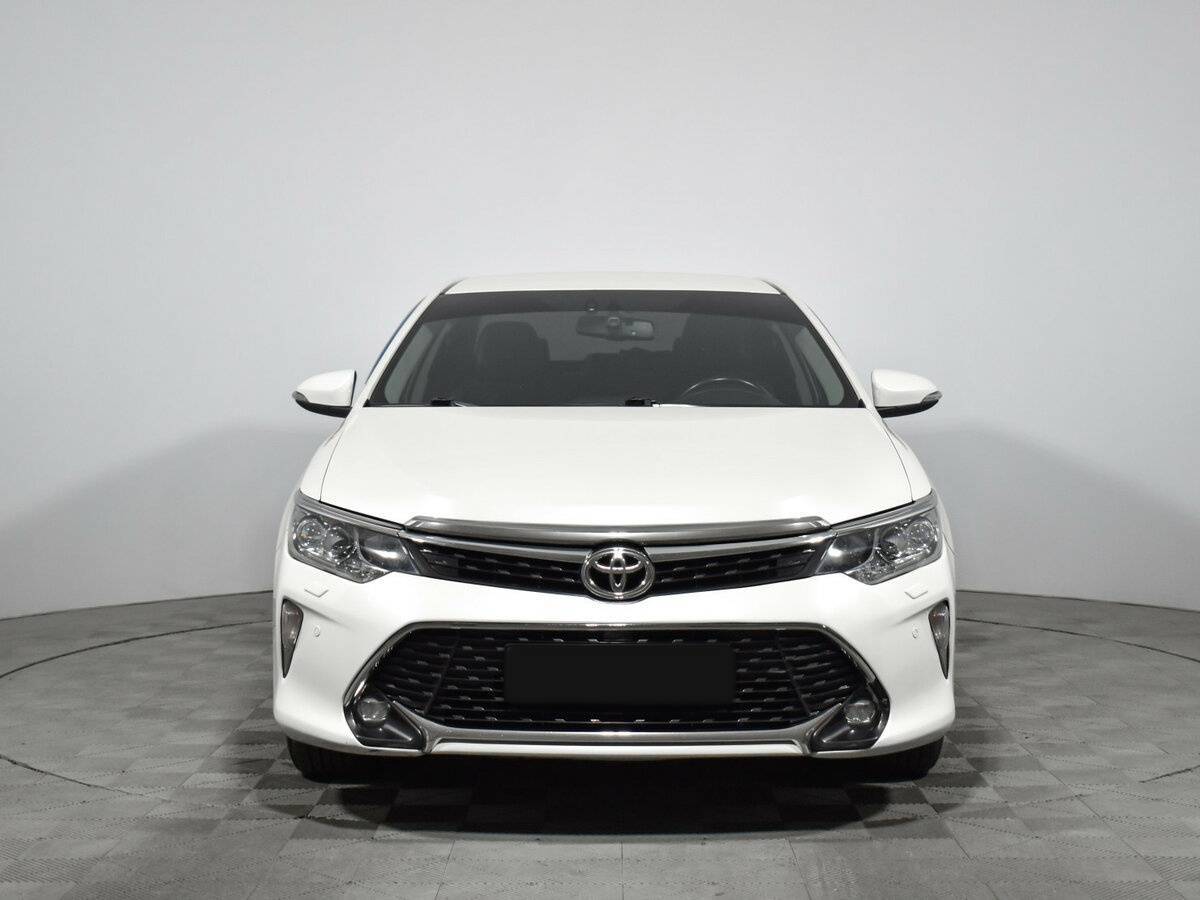 Купить Toyota Camry с пробегом. Фото: #1