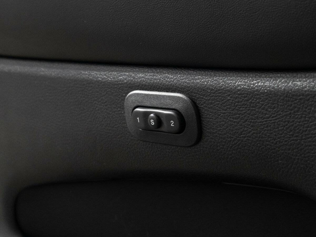 Купить Jeep Grand Cherokee с пробегом. Фото: #18