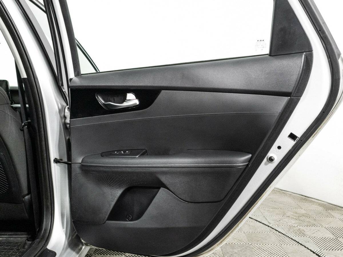 Купить Kia Cerato с пробегом. Фото: #26