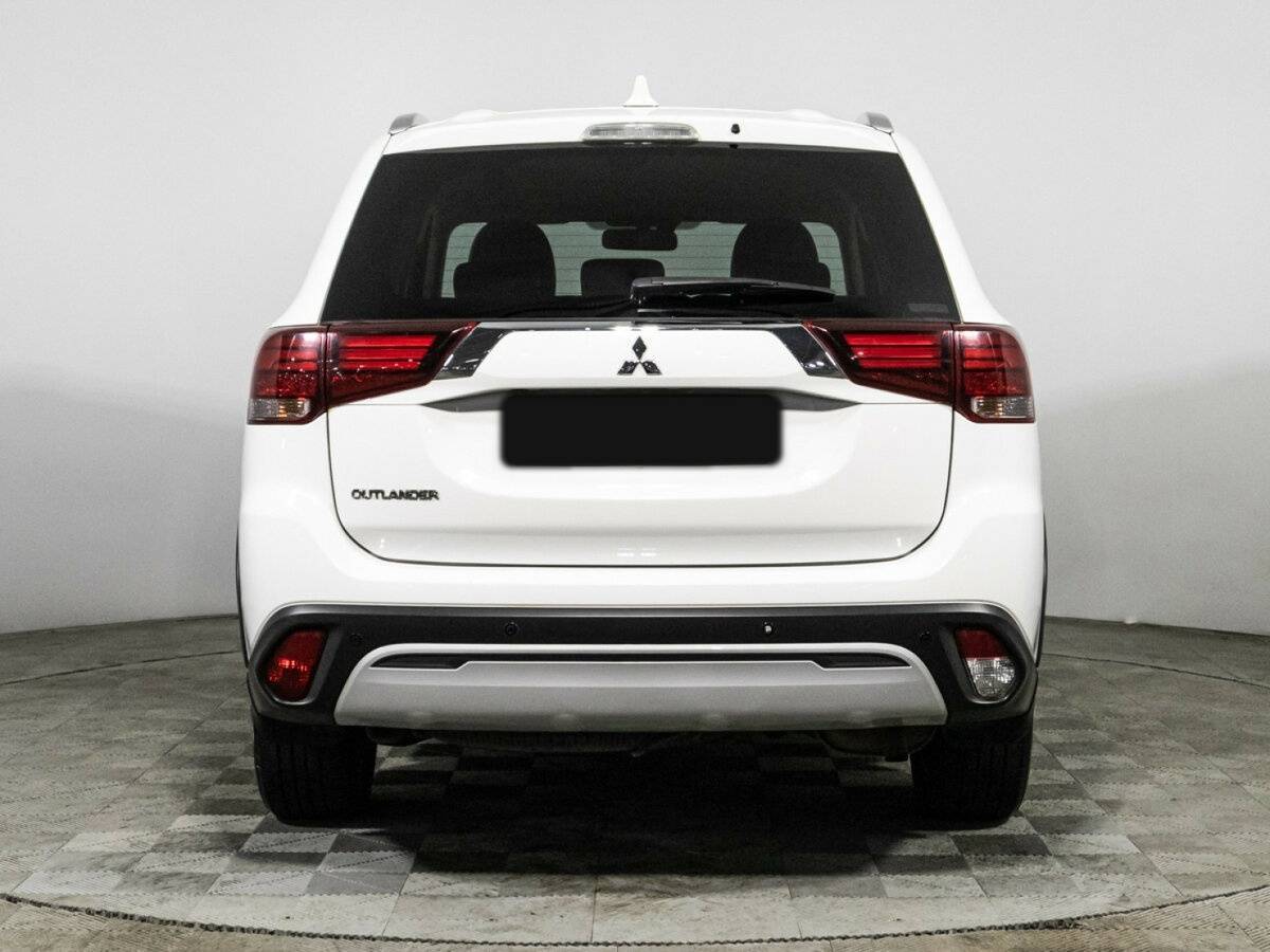 Купить Mitsubishi Outlander с пробегом. Фото: #5