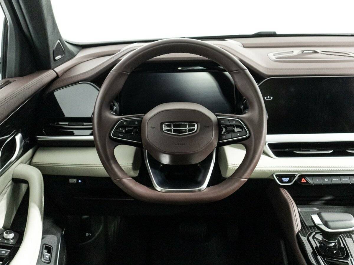 Купить Geely Monjaro с пробегом. Фото: #23