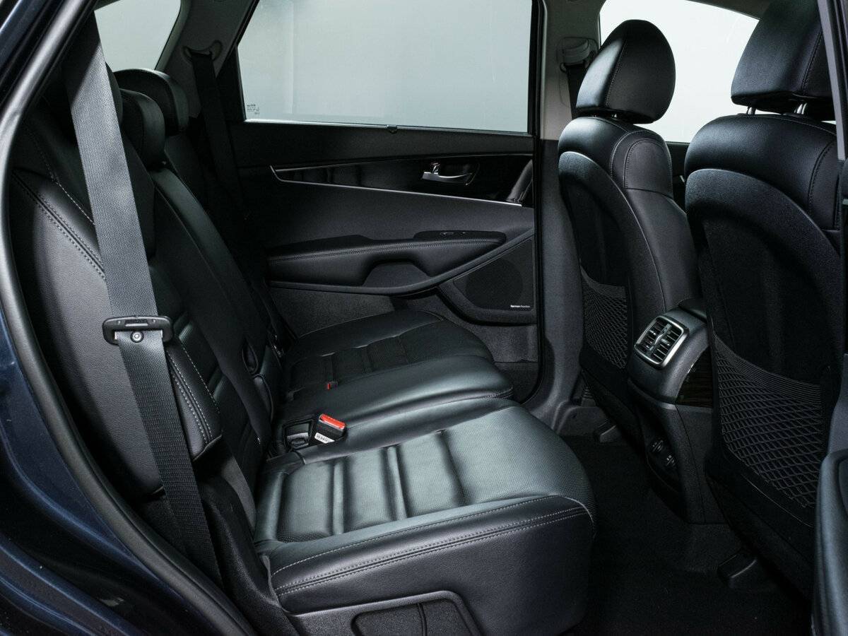 Купить Kia Sorento с пробегом. Фото: #12