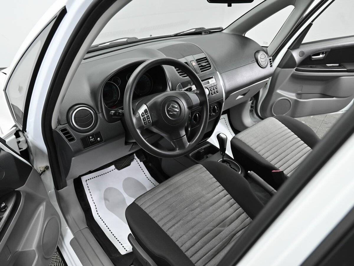 Продажа Б/У Сузуки С-Икс4. Фото: #7