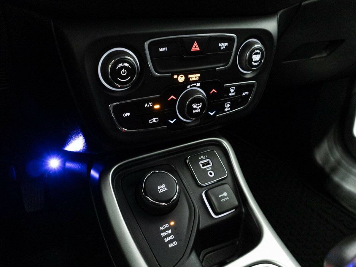 Купить Jeep Compass с пробегом. Фото: #15