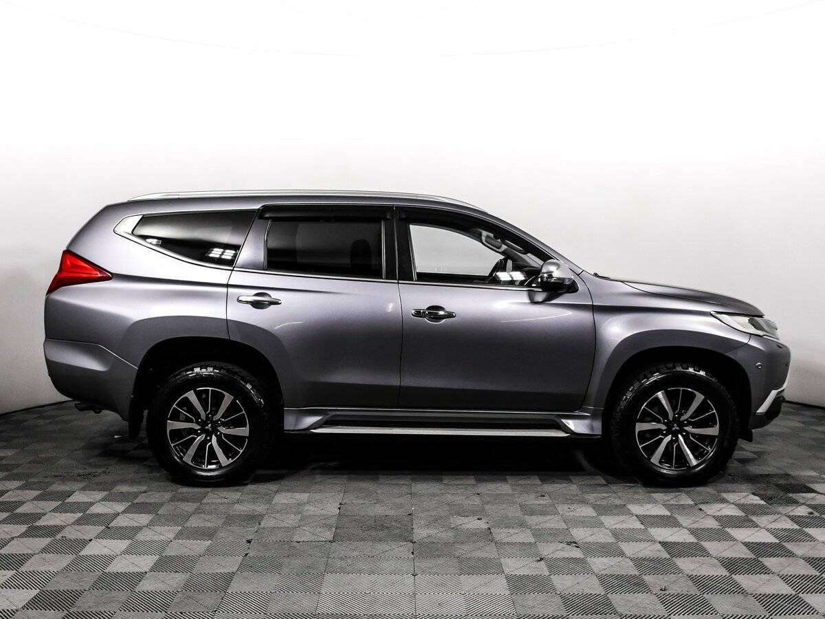 Купить Mitsubishi Pajero Sport с пробегом. Фото: #3
