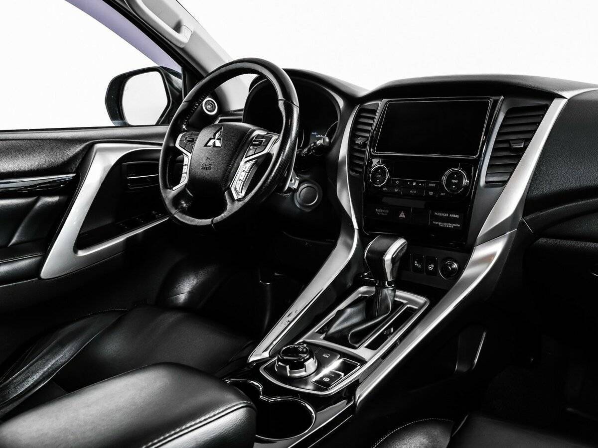 Купить Mitsubishi Pajero Sport с пробегом. Фото: #8