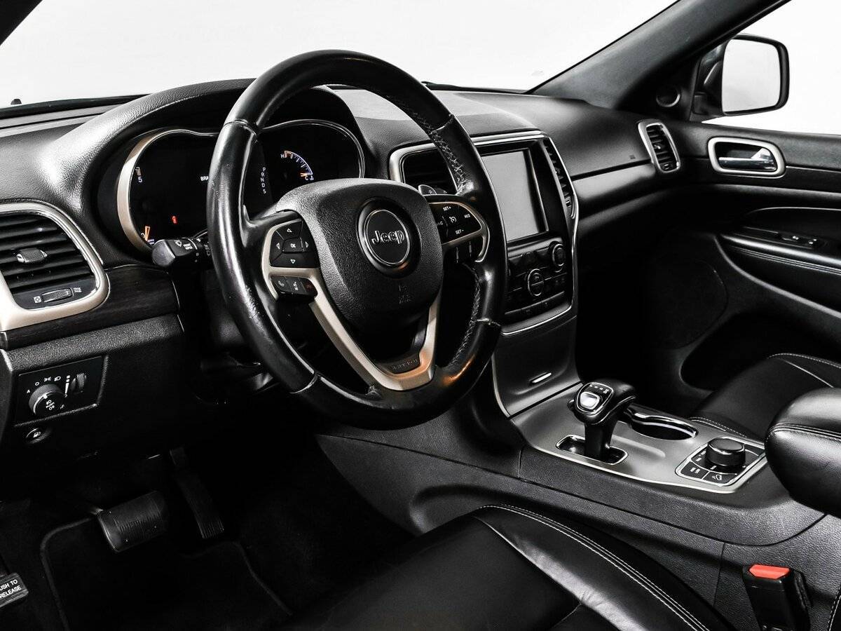 Купить Jeep Grand Cherokee с пробегом. Фото: #11