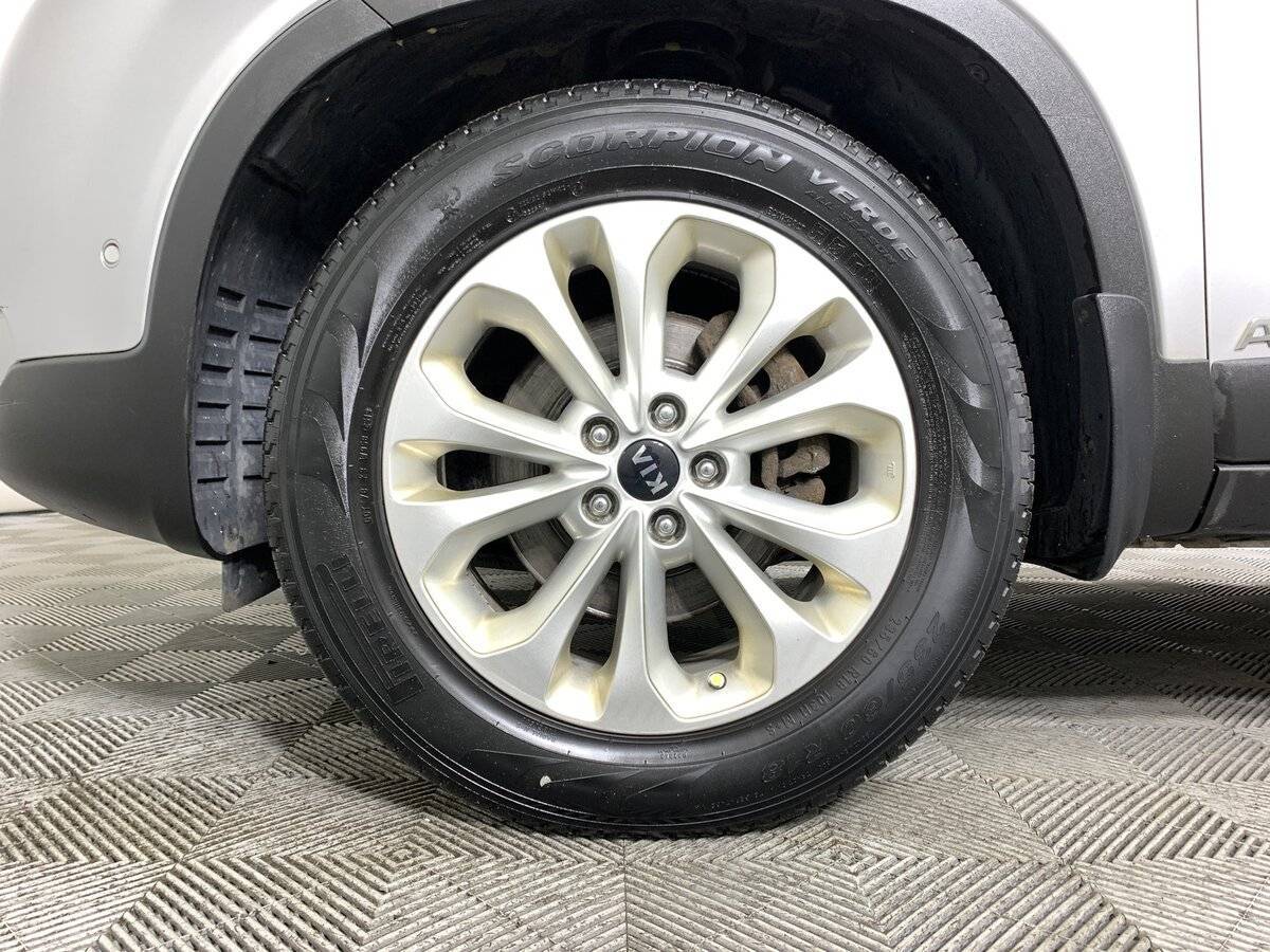 Купить Kia Sorento с пробегом. Фото: #8