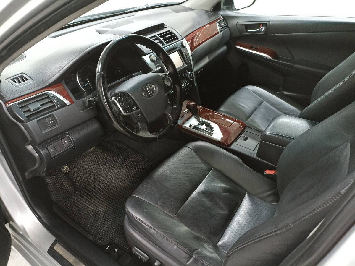 Продажа Б/У Тойота Камри. Фото: #15