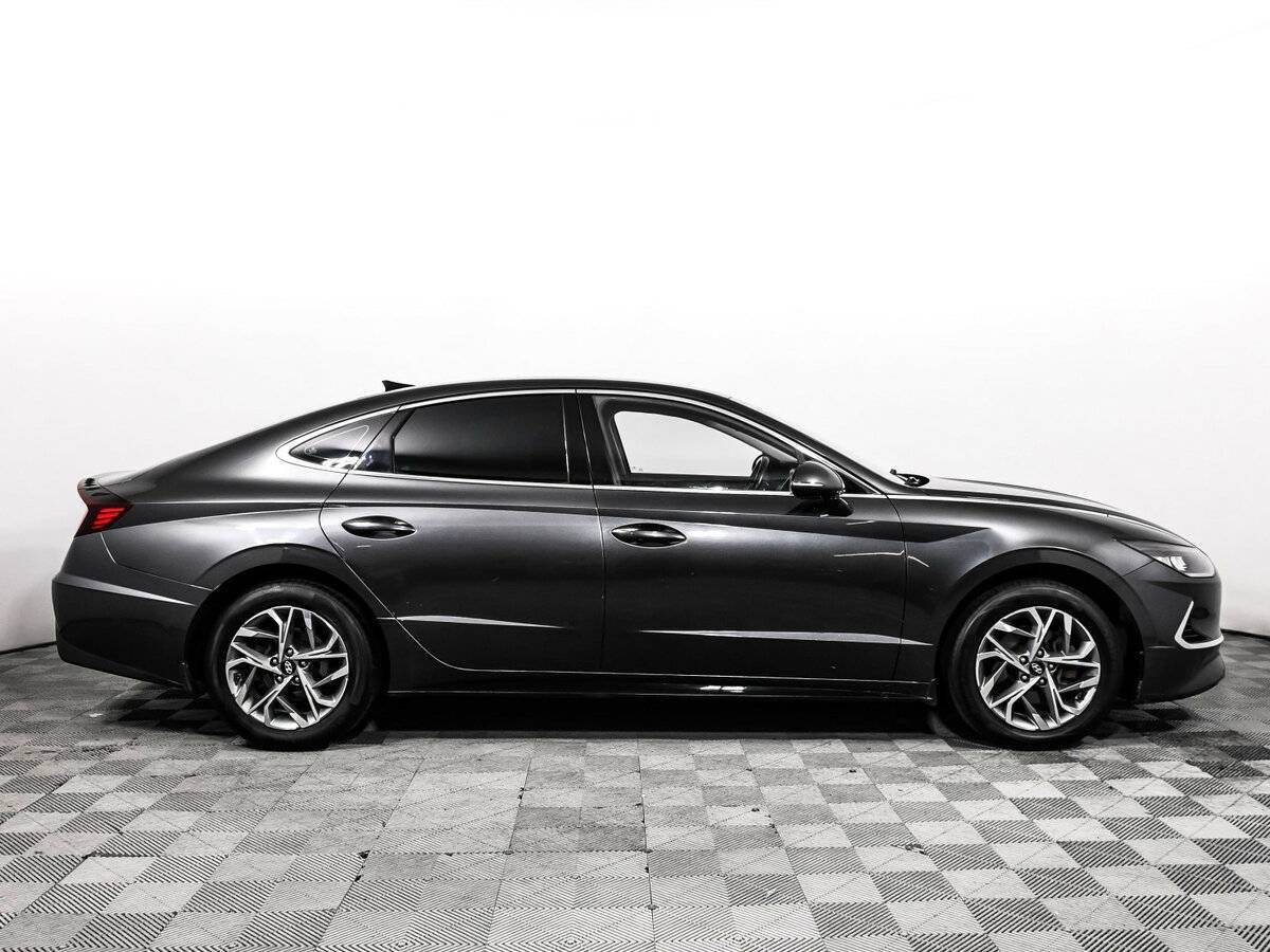 Купить Hyundai Sonata с пробегом. Фото: #3