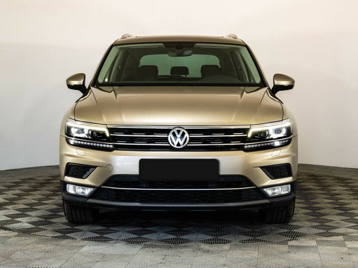 Купить Volkswagen Tiguan с пробегом. Фото: #1