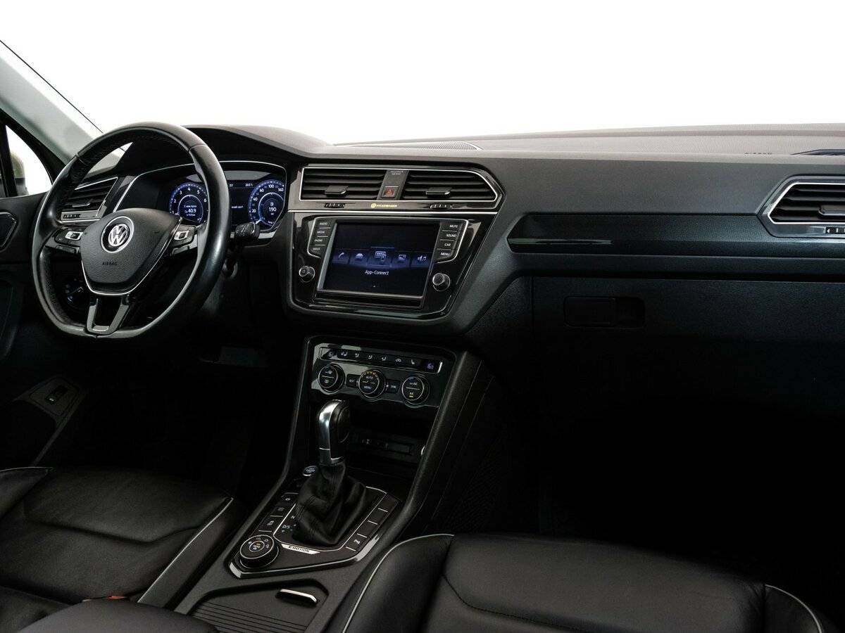 Купить Volkswagen Tiguan с пробегом. Фото: #8