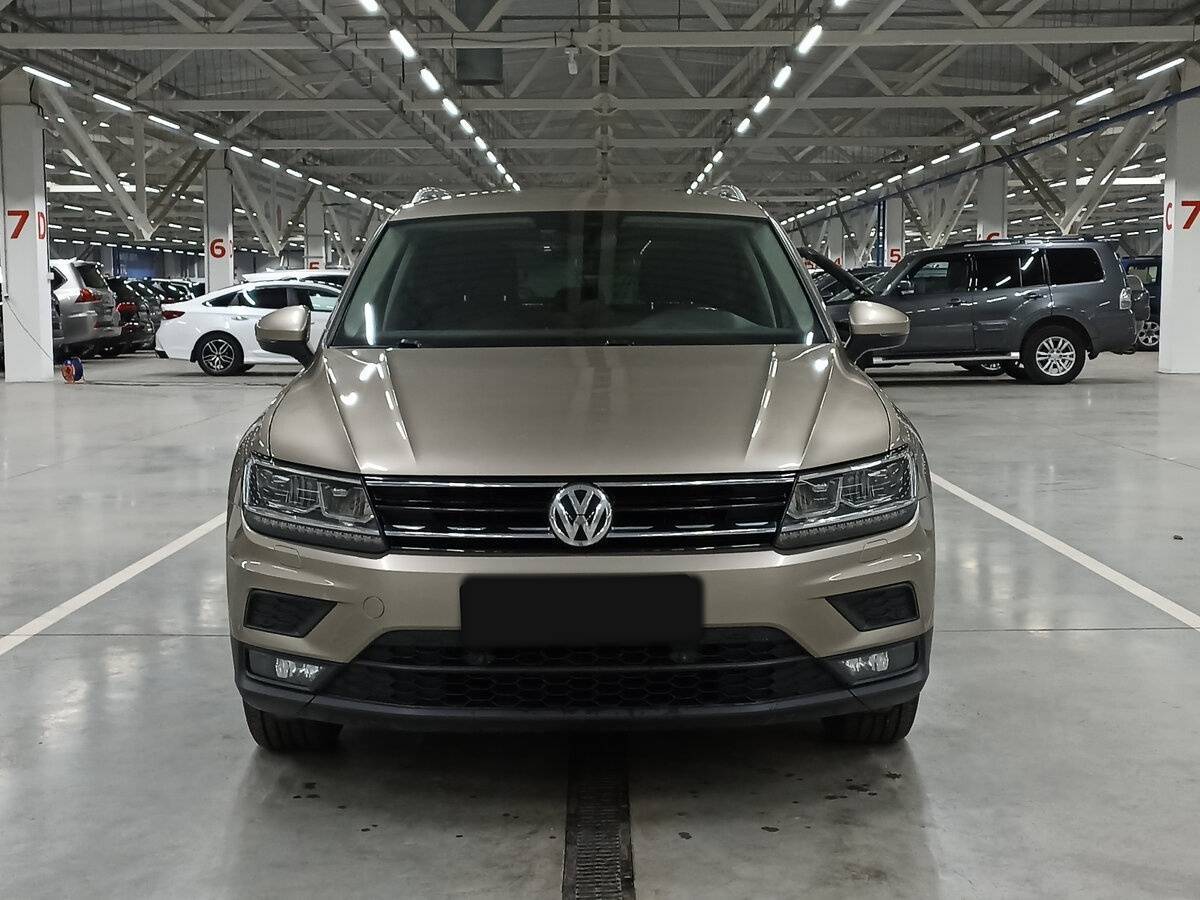 Купить Volkswagen Tiguan с пробегом. Фото: #1