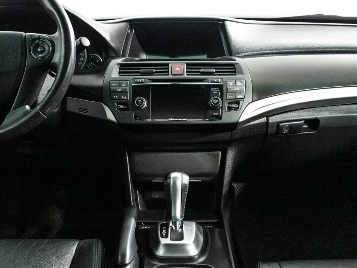 Купить Honda Crosstour с пробегом. Фото: #13