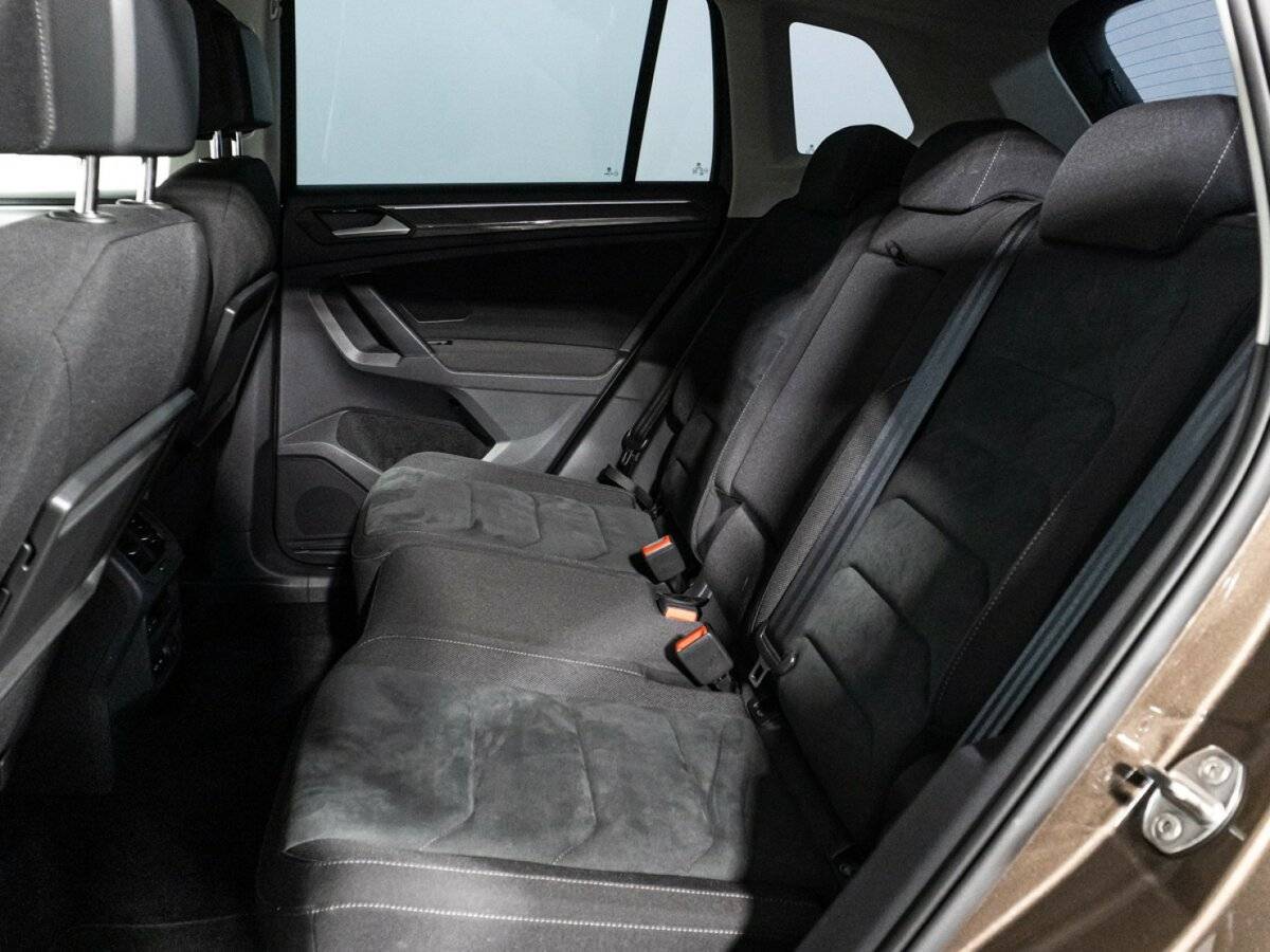 Купить Volkswagen Tiguan с пробегом. Фото: #9