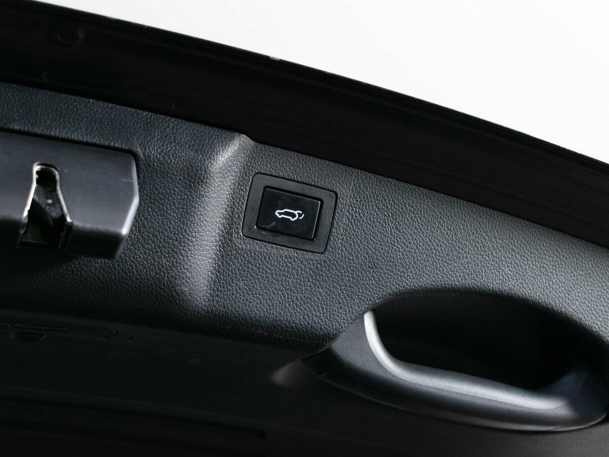 Купить Hyundai Santa Fe с пробегом. Фото: #9