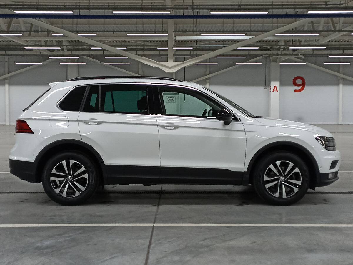 Купить Volkswagen Tiguan с пробегом. Фото: #3