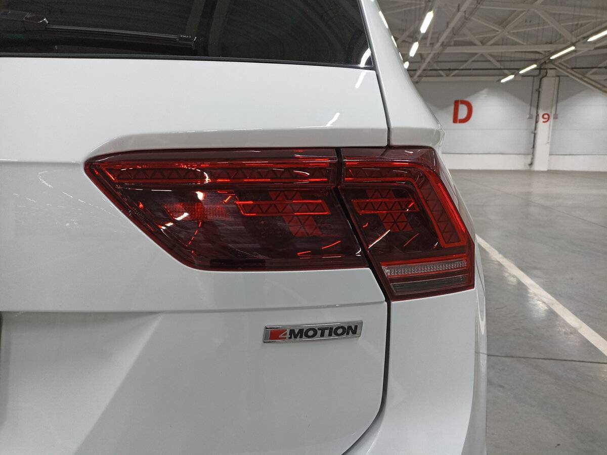 Купить Volkswagen Tiguan с пробегом. Фото: #8