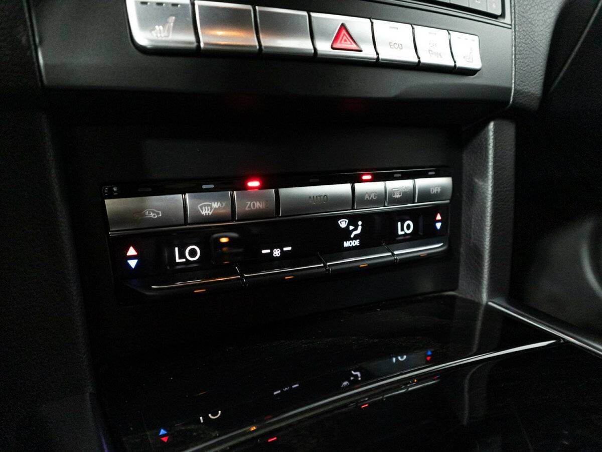 Купить Mercedes-Benz E-Класс с пробегом. Фото: #16