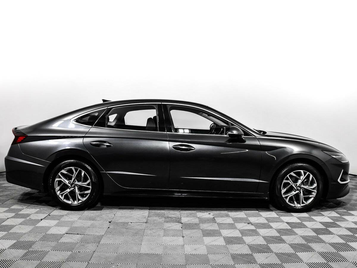 Купить Hyundai Sonata с пробегом. Фото: #3